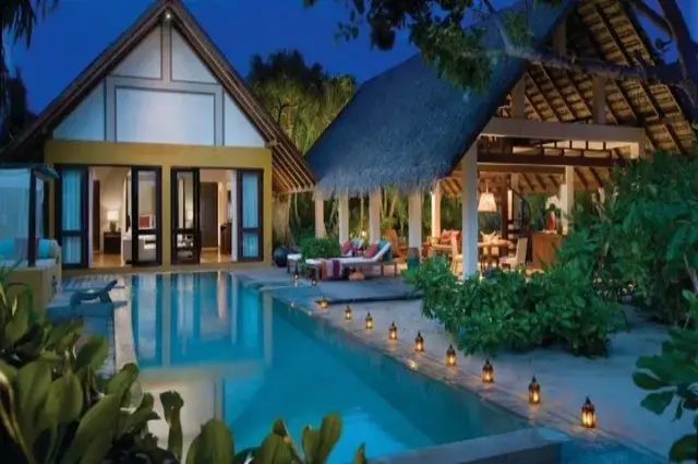 Beach Villa with Pool - Exterior